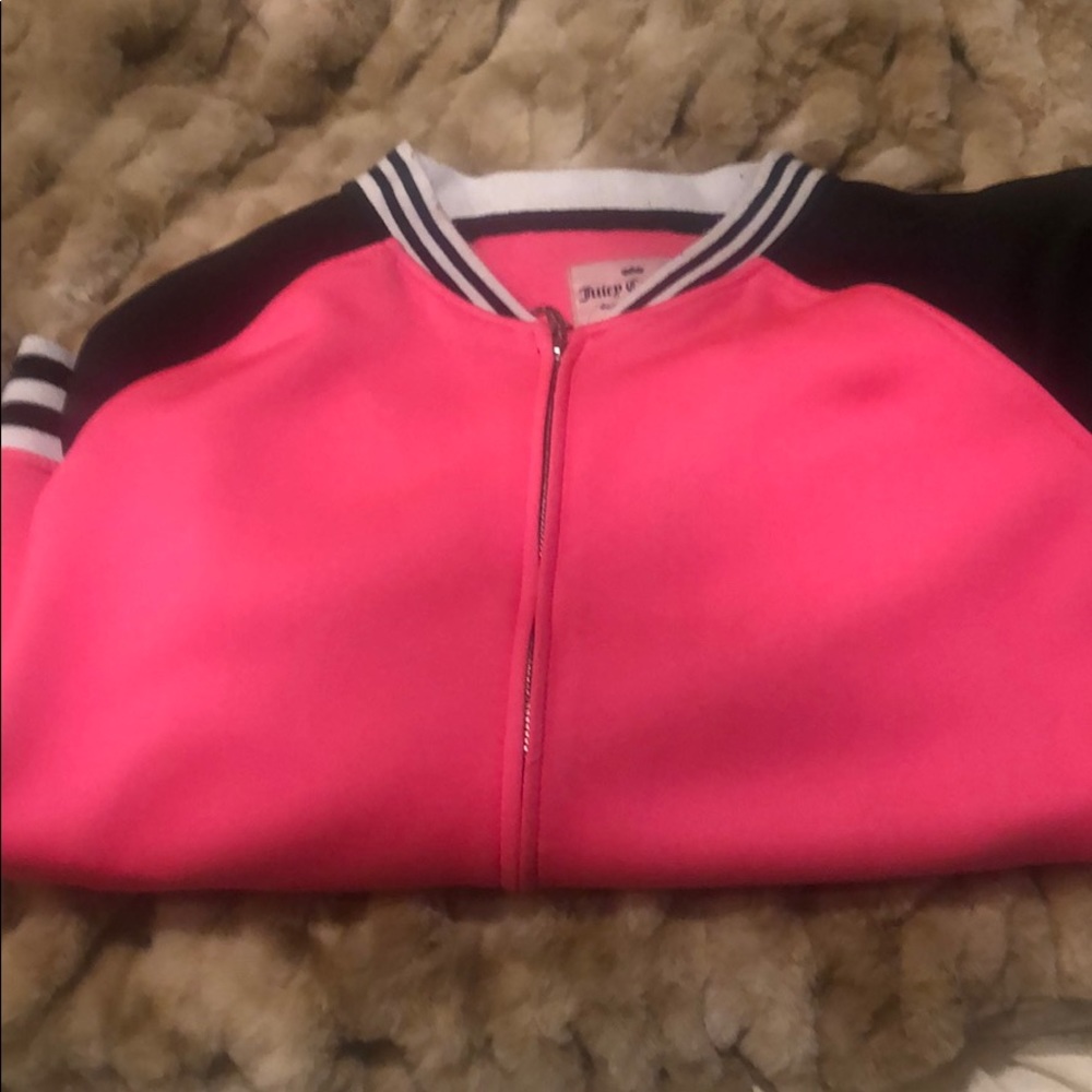 Zip up - Picture 4 of 4